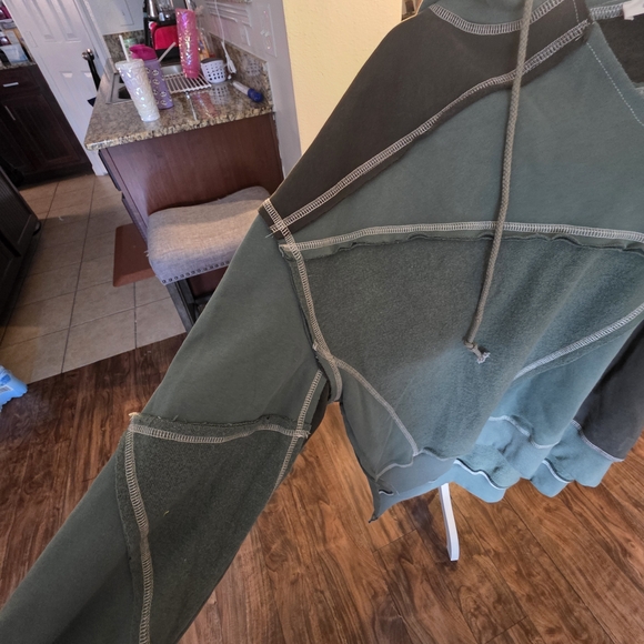 Oli & Hali Green Patchwork Hoodie - Picture 2 of 5